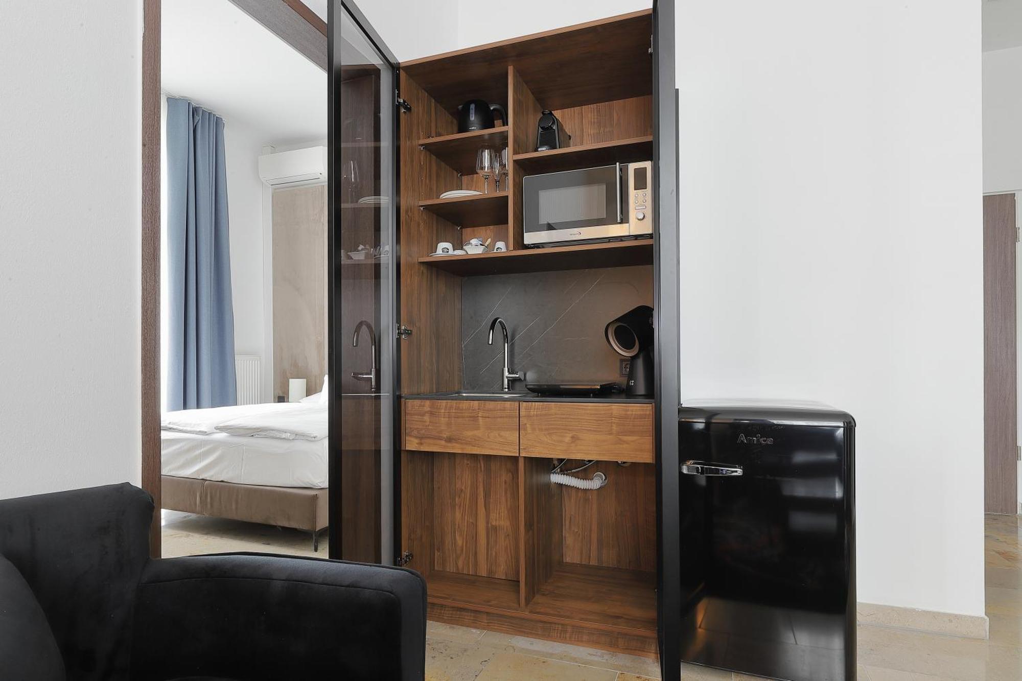 Devin Art Hotel Дюселдорф Екстериор снимка
