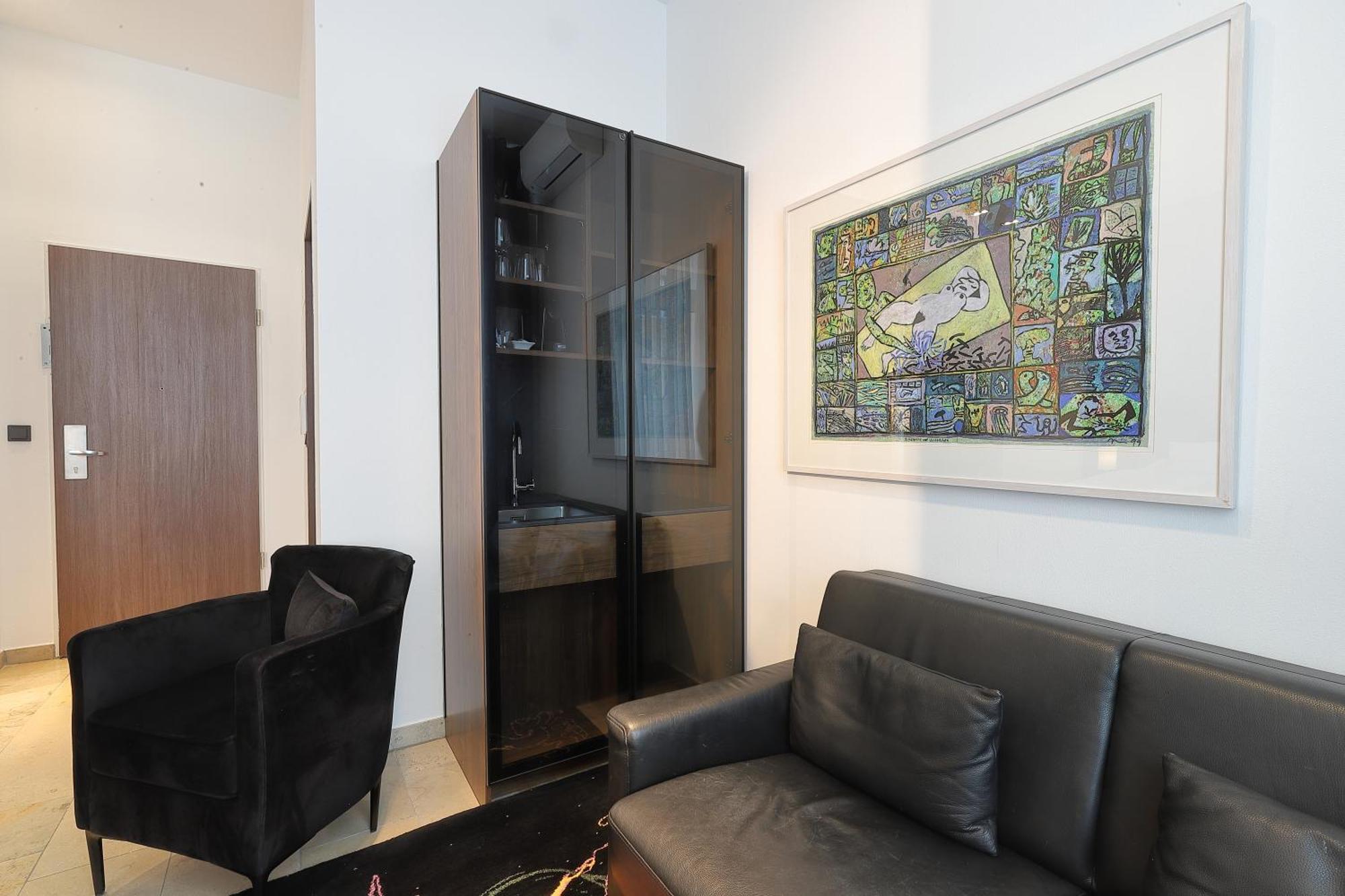 Devin Art Hotel Дюселдорф Екстериор снимка